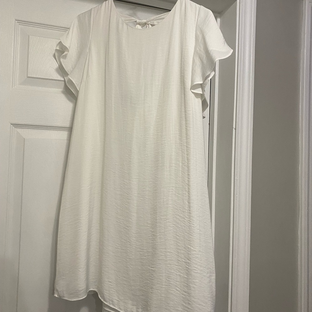 Elegant White Ruffle Sleeve Dress